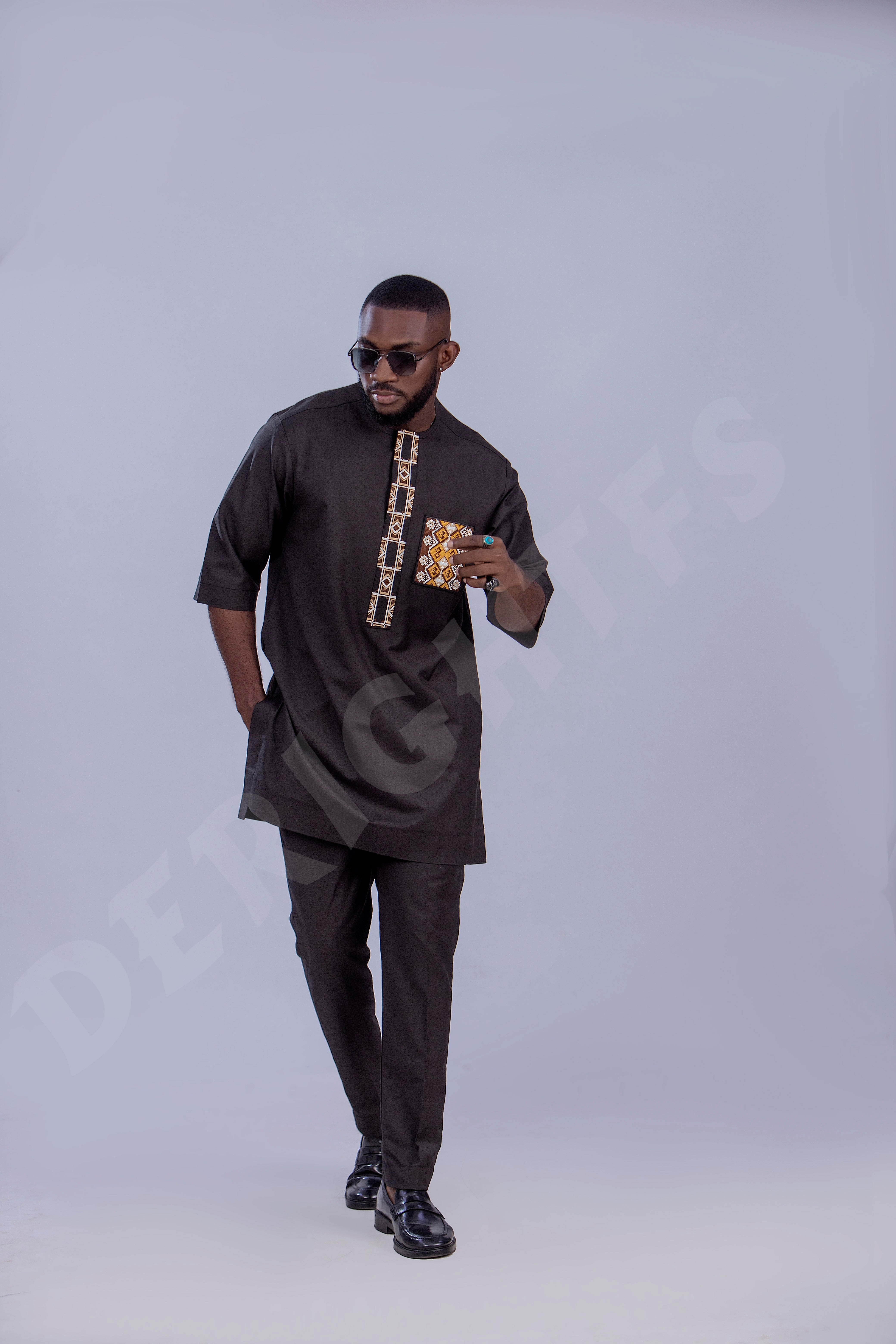Modern African Men's Two-Piece Outfit - Stylish Dashiki Design