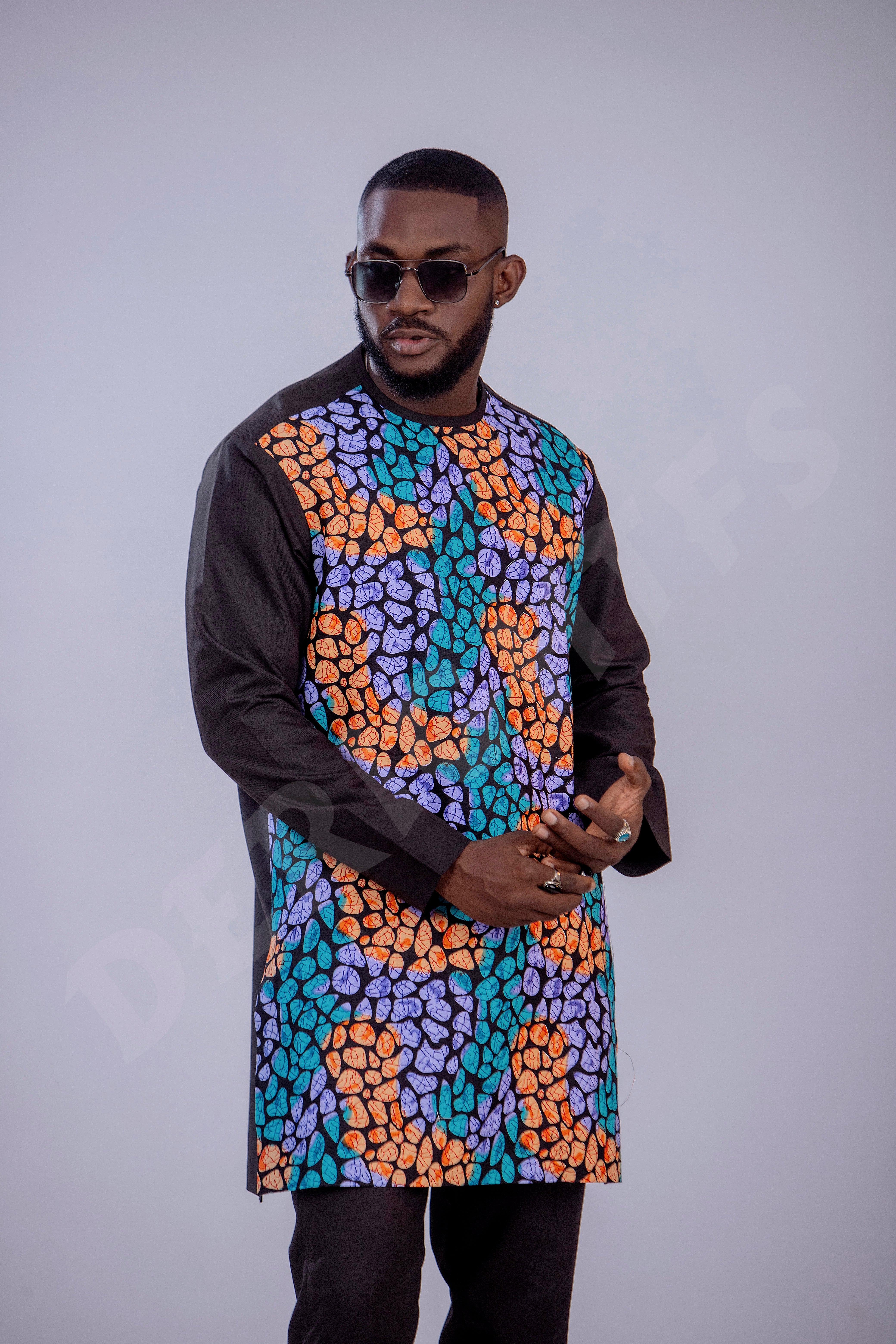 Vibrant African Print Long-Sleeve Tunic - Bold and Stylish