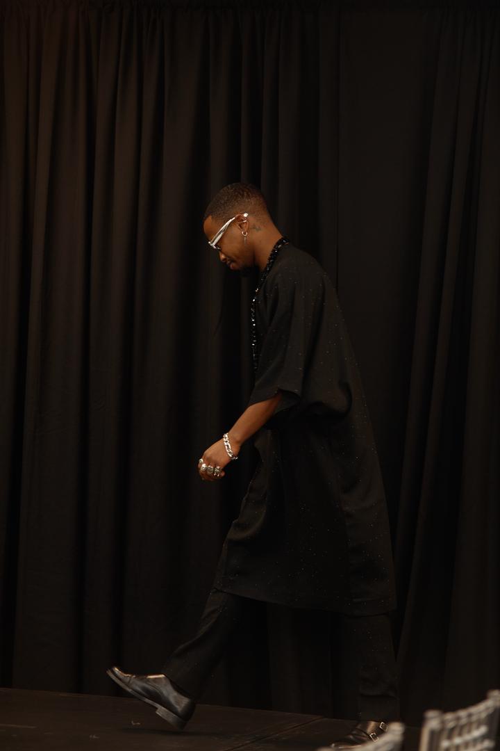 Elegant Black Agbada