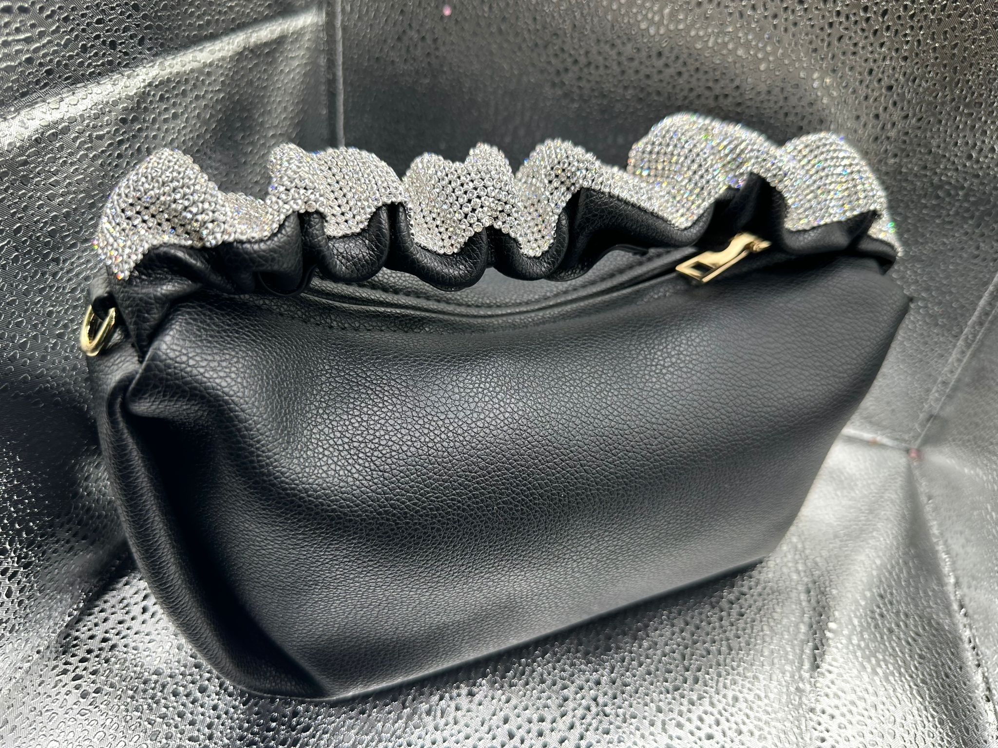 PearlSoftness Clutch